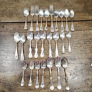 26 Huge Lot Vintage Flatware Spoons Silver Plated Engraved Carved Floral Crafts